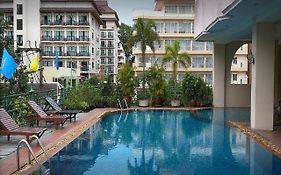 Mike Beach Resort
